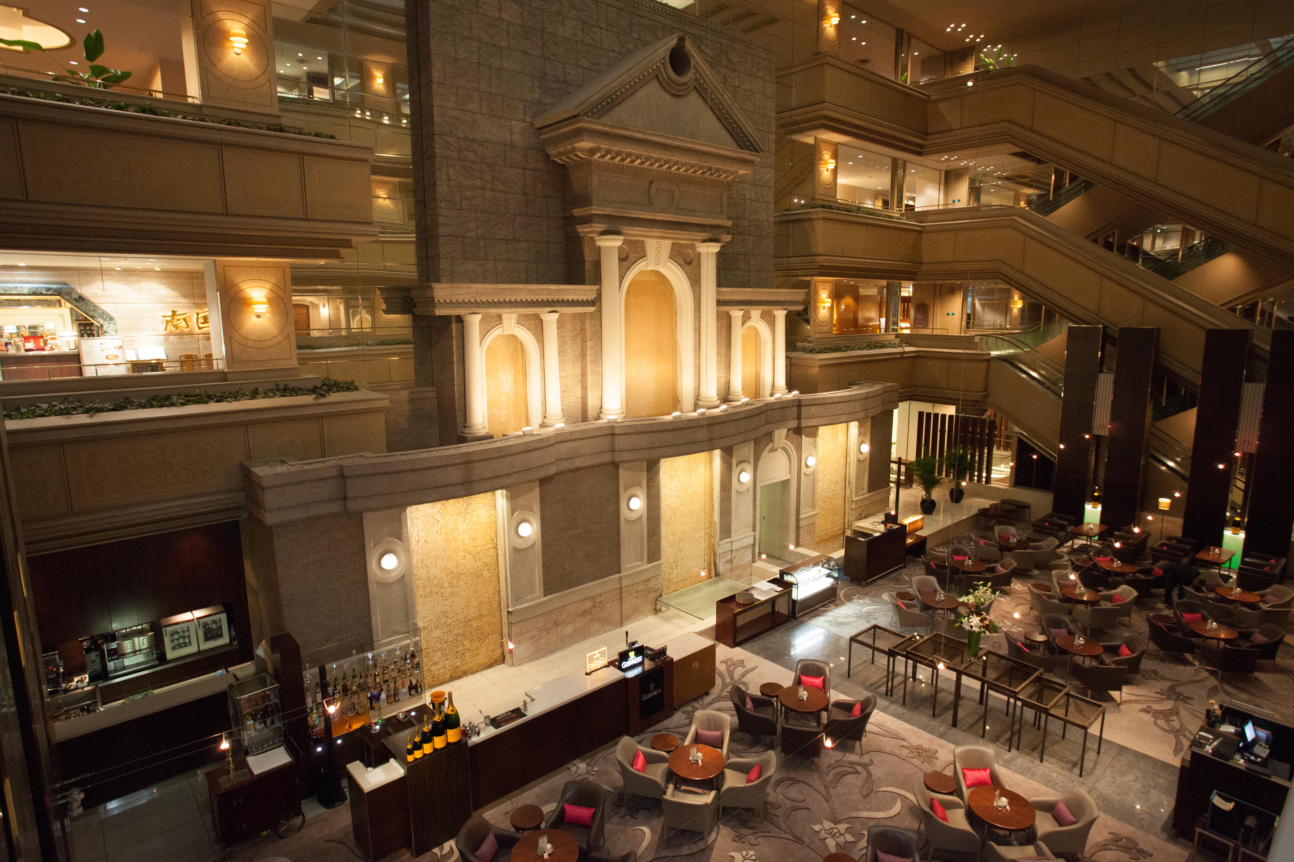 Nagoya Tokyu Hotel Kültér fotó The lobby